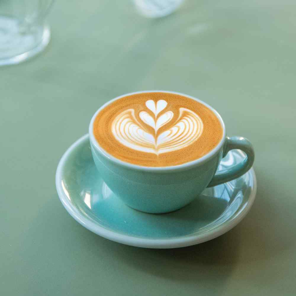 Set de 6 x EGG 150ml Flat White - Taza y Platillo